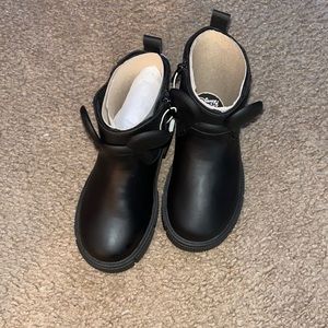 NWT Mickey Mouse Boots